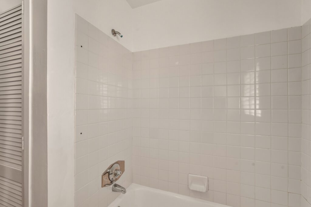 07-1275-n-harper-ave_007_01232026